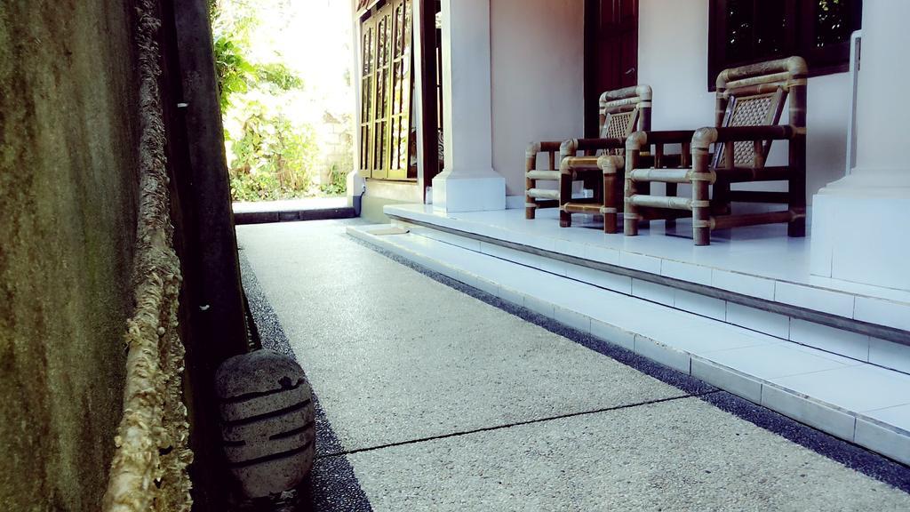 Mustika Inn Kuta Lombok Kültér fotó
