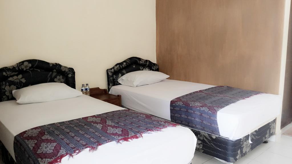 Mustika Inn Kuta Lombok Kültér fotó