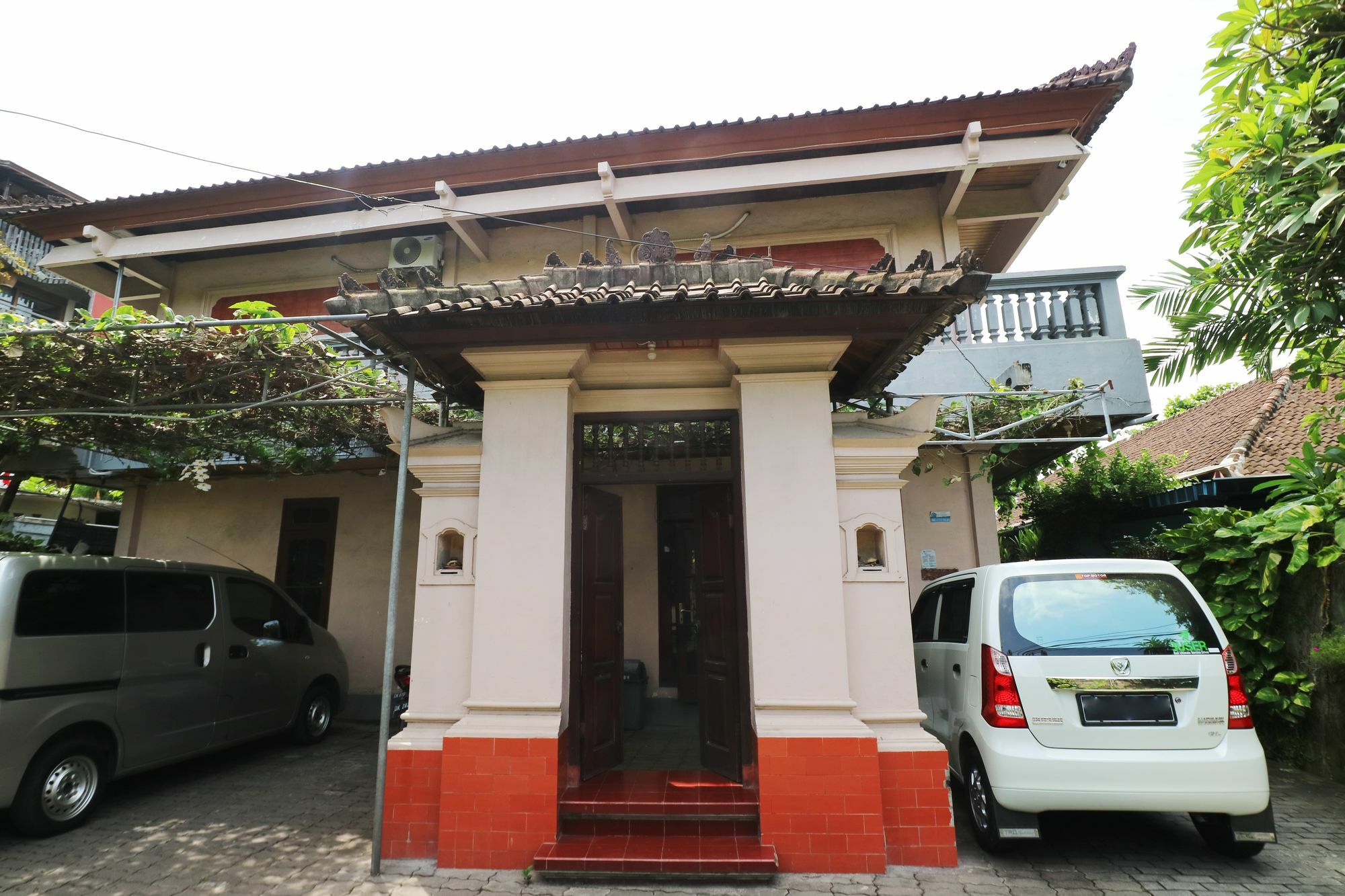 Mustika Inn Kuta Lombok Kültér fotó